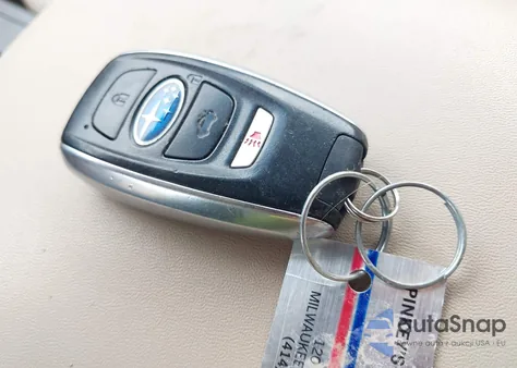 2015 Subaru Outback 2.5I Limited z USA, uszkodzony, nr VIN 4S4BSBNC1F3336857